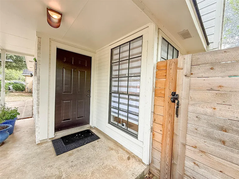 2313 Thornwild Pass — Photo 33