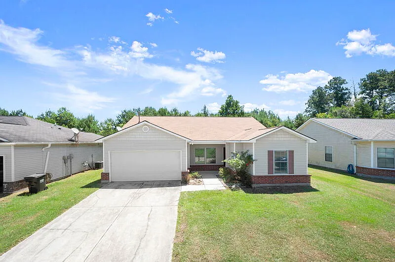 22898 Sabine Dr