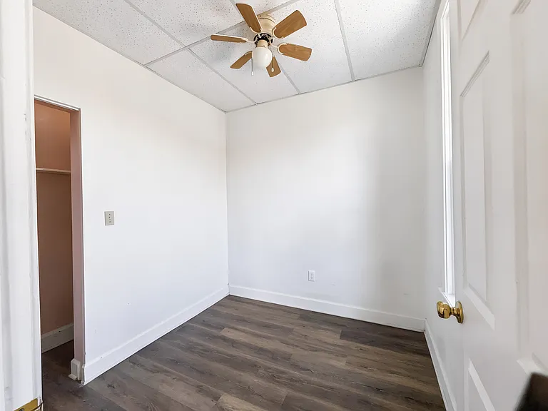 9046 S Brandon Ave #3 — Photo 4