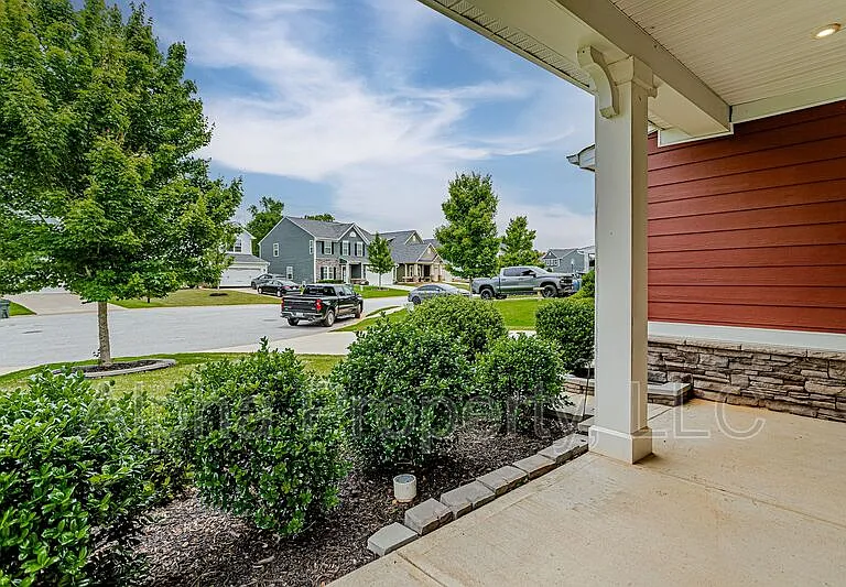 921 Saint Elmos Ct — Photo 3