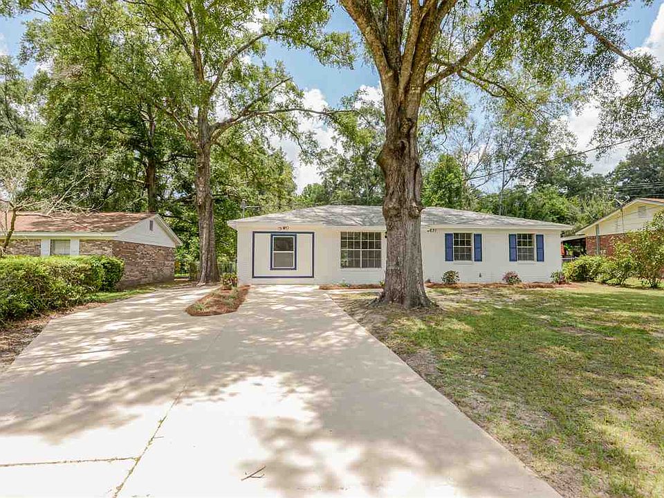 1st image of 4631 Autumn Woods Way