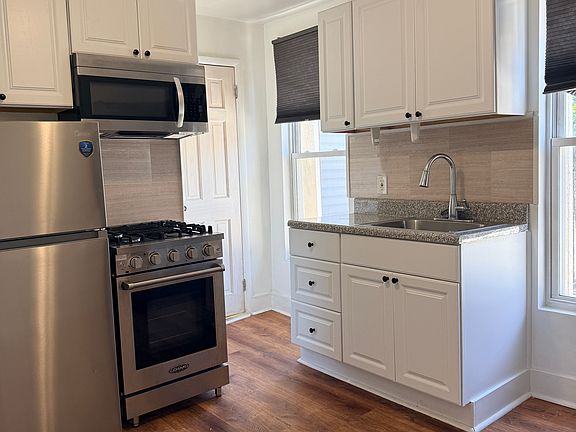 4th image of 47 Franklin St #6