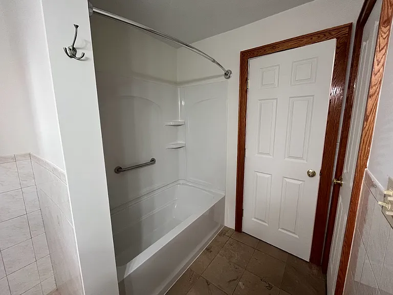 25 Greenman Ave #1 — Photo 11