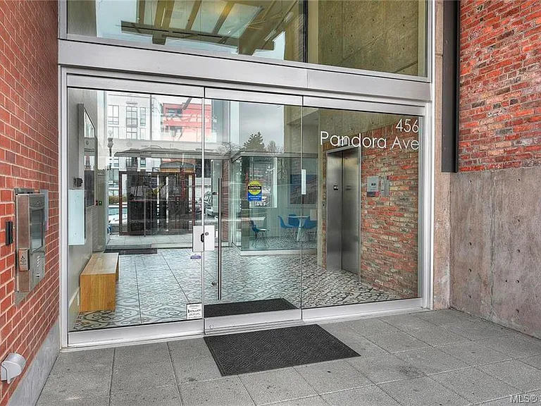 456 Pandora Ave #408 — Photo 2