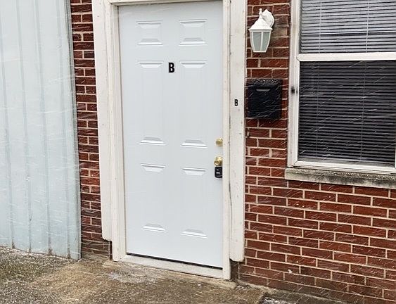 4th image of 440 Maryland Ave APT B