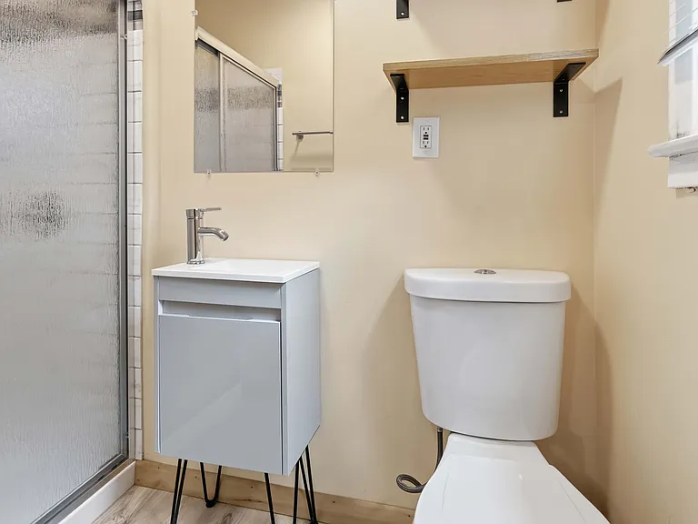 1120 Saint Louis Ave #1 — Photo 14