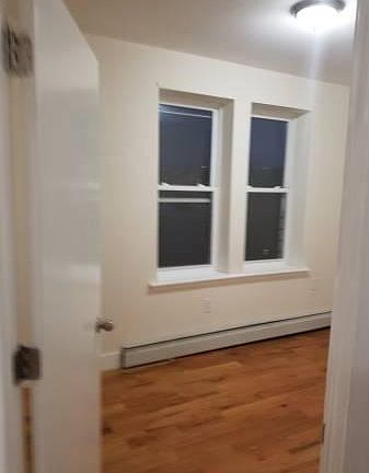 4th image of 956 E 233rd St APT 3