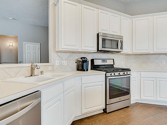 5th image of 15415 Pine Valley Trl
