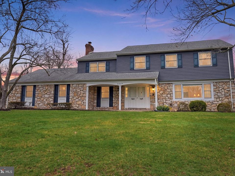 71 Briarwood Dr, Holland, PA 18966 | Zillow