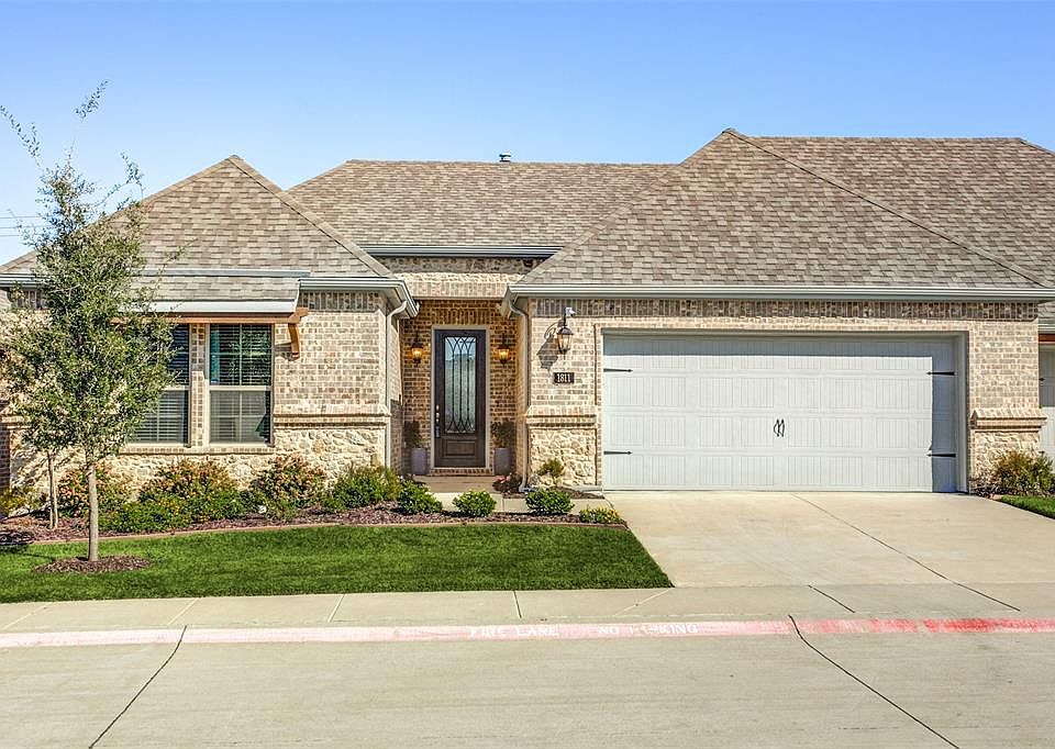 1st image of 1811 Ladera Way #1811
