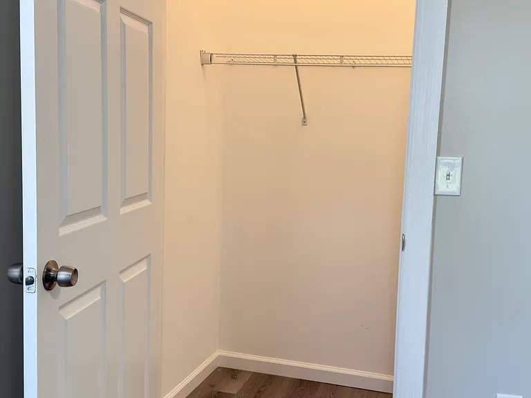 801 W Broad St #4 — Photo 8