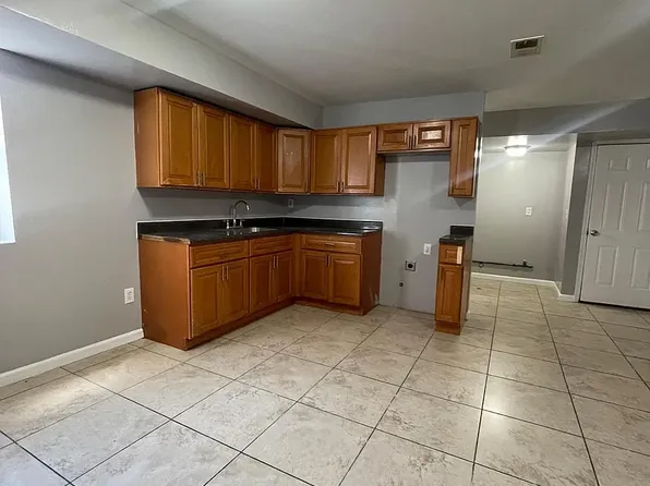 261 Halladay Street image 1 of 6