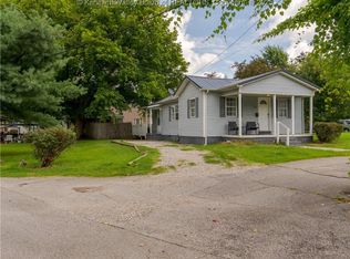 313 68th St SE, Charleston, WV 25304