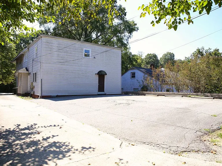 1218 W Market St #H — Photo 18