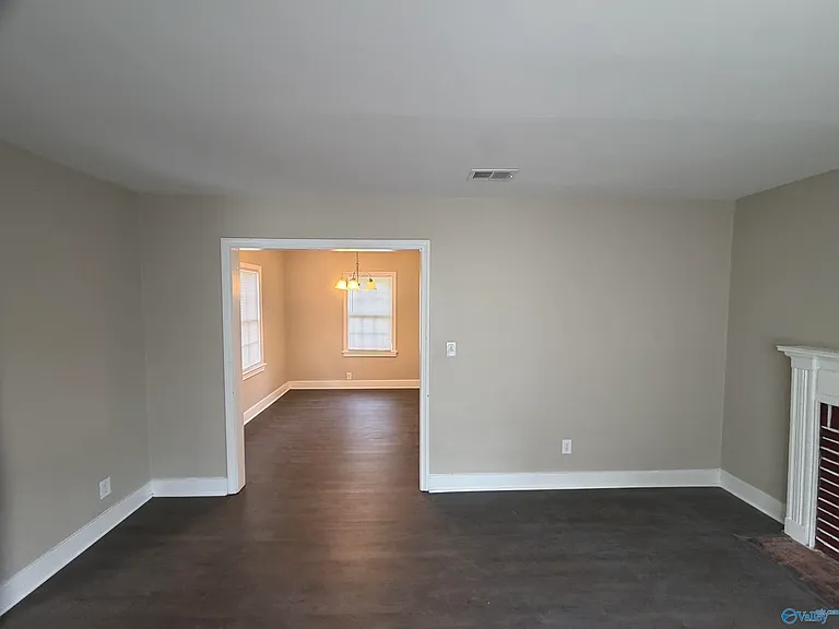1620 8th St SW — Photo 3