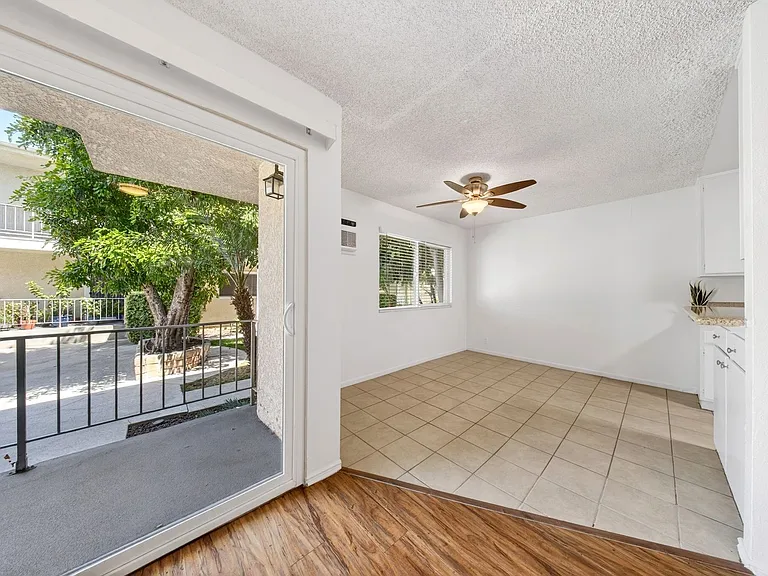 20317 Saticoy St — Photo 20