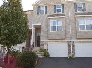 469 Fort Hill Cir, Fort Washington, PA 19034