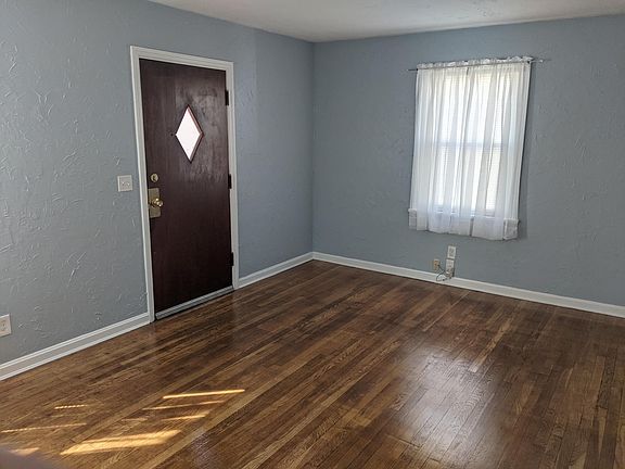 5th image of 5222 Charloe St