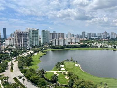 3675 N Country Club Dr #PENTHOUSE 3, Aventura, FL, 33180