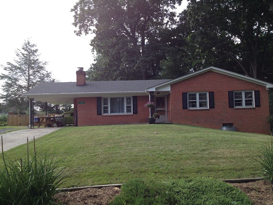 1st image of 12 Dogwood Ln