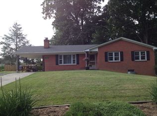 12 Dogwood Ln, Verona, VA 24482