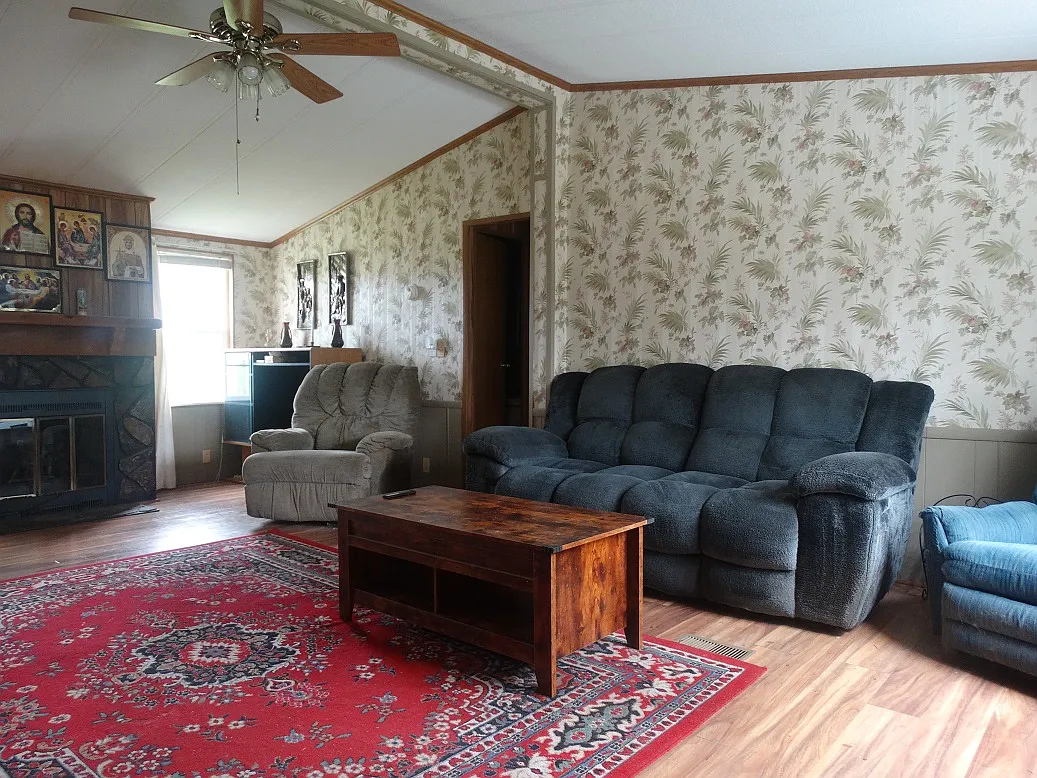 3 bed, 1440 sqft, $2,000 — Photo 4
