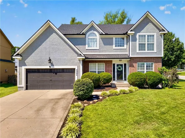 5304 Payne St, Shawnee, KS 66226