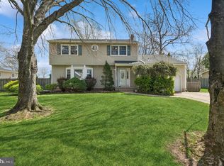 31 Yorkshire Dr, East Windsor, NJ 08520