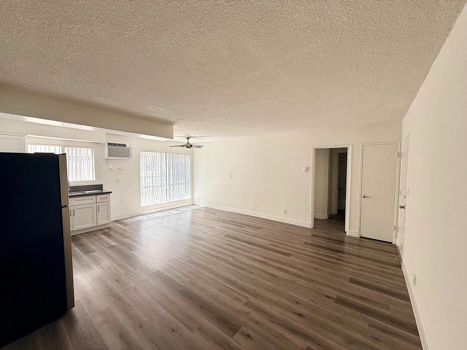 1 bed, 1.0 bath, $1,895 — Photo 3