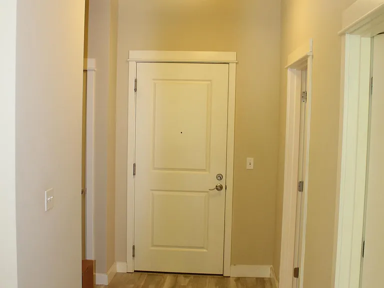400 Washington Ave #111 — Photo 2