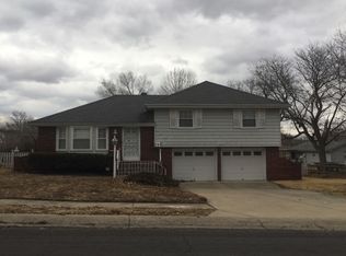 8601 Arlington Ave, Raytown, MO 64138