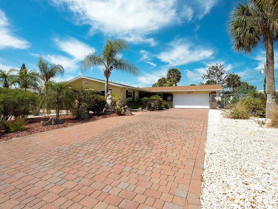1st image of 2919 N Peninsula Dr