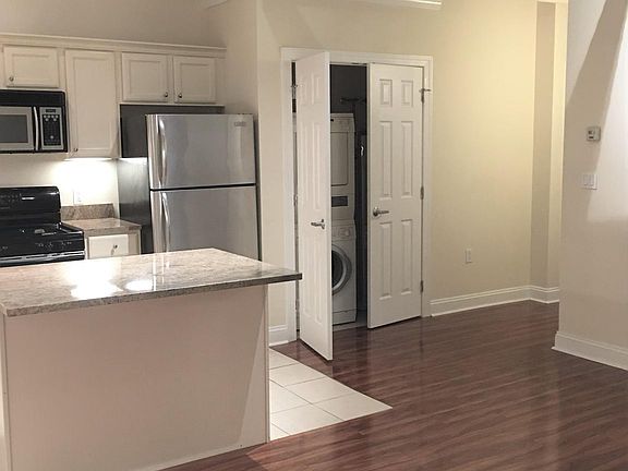 3rd image of 256 S 23rd St #13A