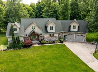 7569 Heritage Way, Amherst, OH 44001