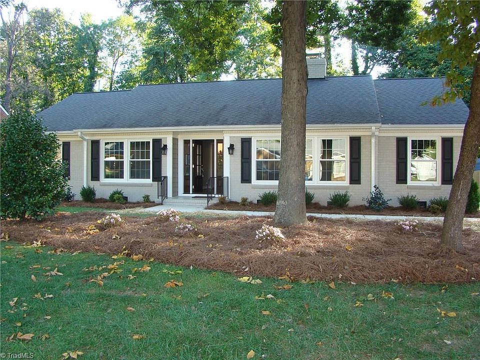 1st image of 3004 Northampton Dr