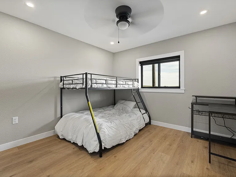 13239 Commodore Rd — Photo 26