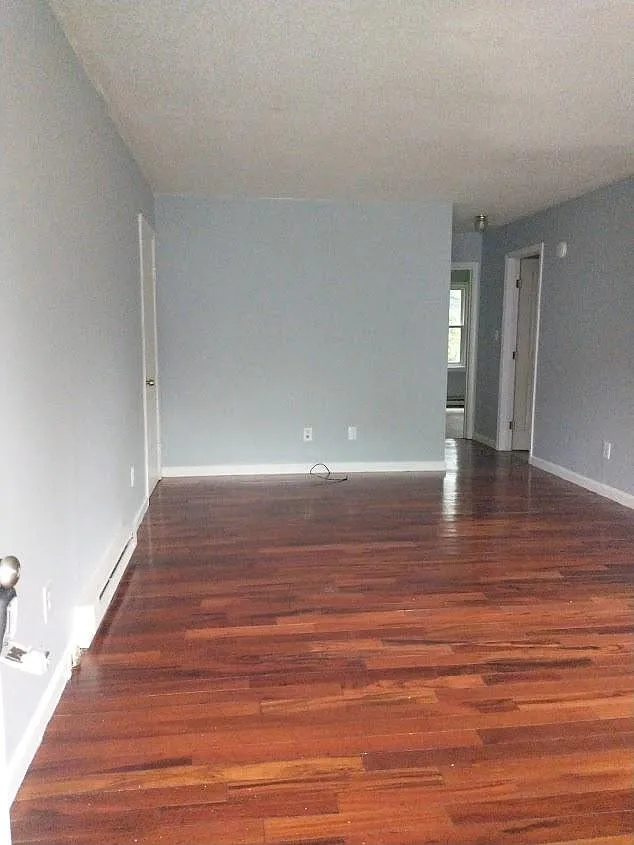 2 bed, 800 sqft, $1,300 — Photo 1