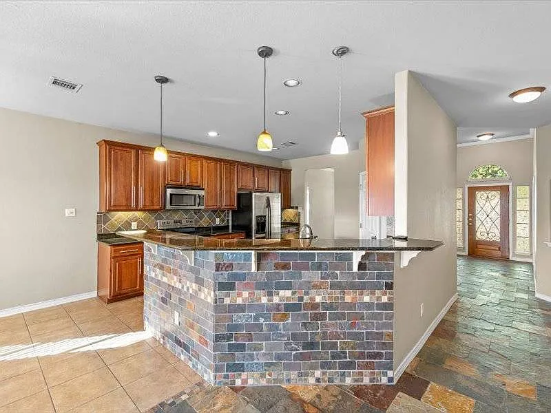 Building Photo - 120 Emory Fields Dr