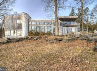 228 Municipal Rd, Erwinna, PA 18920