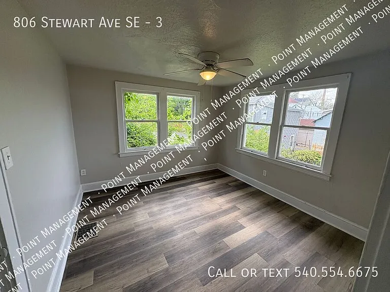 806 Stewart Ave SE #3 — Photo 5
