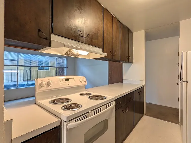 1925 Delaware St #2C — Photo 7