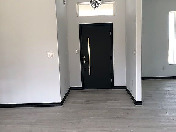 2nd image of 4608 Creek Ct