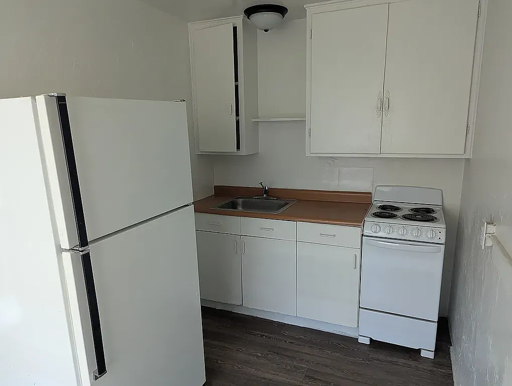 1 bed, 560 sqft, $950 — Photo 2