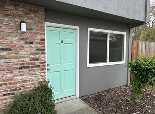 1585 Herbert St #8, Santa Rosa, CA 95401