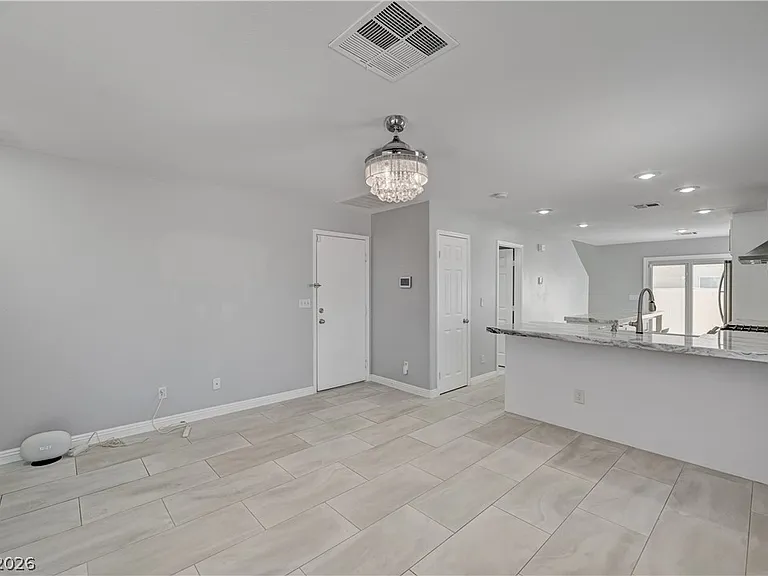 6457 Abbey Door Ct — Photo 4