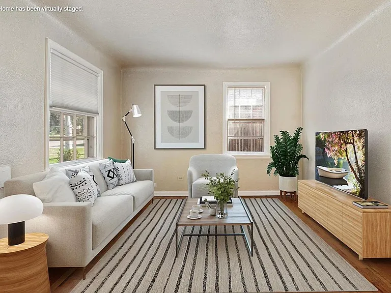 745 N Cherry St — Photo 5
