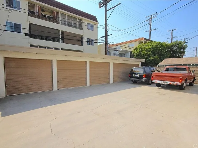 437 Newport Ave #4 — Photo 10