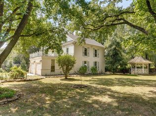 1514 E Seminole St, Springfield, MO 65804