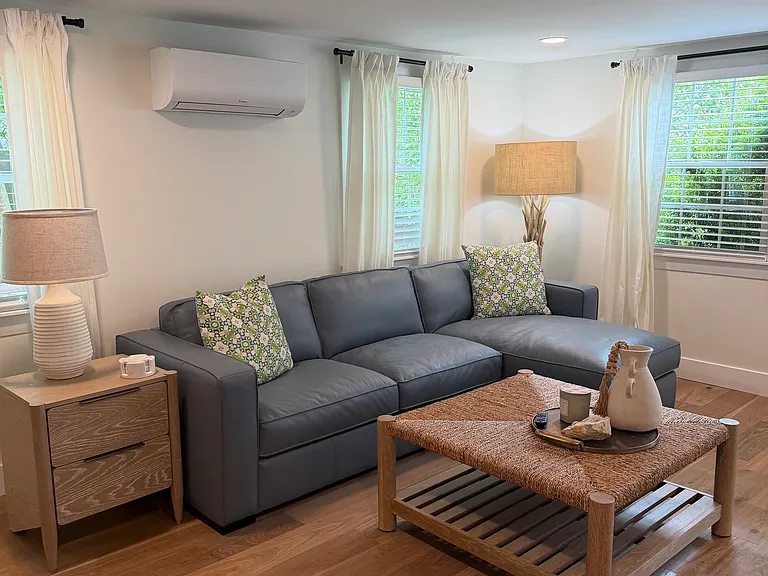 5 Andrews Way — Photo 4