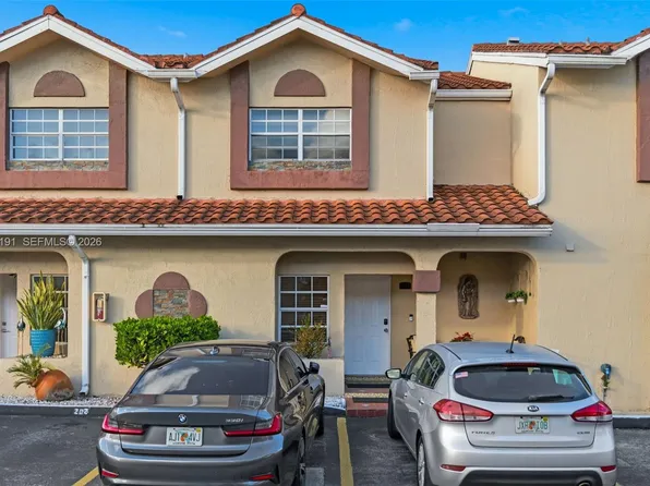 6400 SW 138th Ct APT 203, Miami, FL 33183